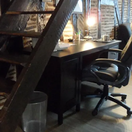 Colbert Apartment